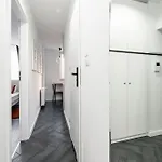 Krzyki - Two Bedrooms, Workspaces - By Rentujemy Apartamento Wrocław