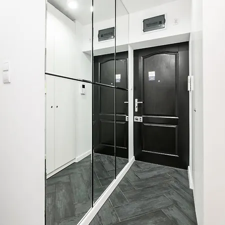 Krzyki - Two Bedrooms, Workspaces - By Rentujemy Вроцлав