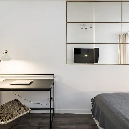 Apartman Krzyki - Two Bedrooms, Workspaces - By Rentujemy Wrocław