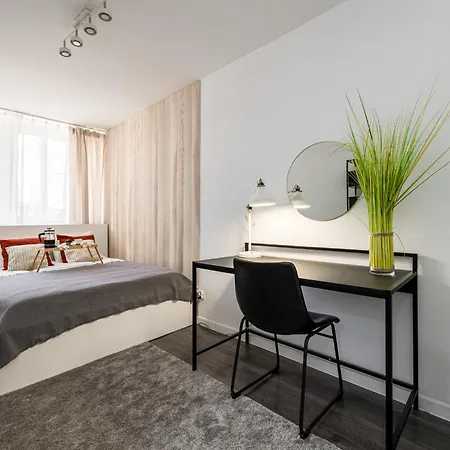 Апартаменты Krzyki - Two Bedrooms, Workspaces - By Rentujemy