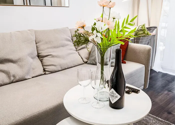 Apartman Krzyki - Two Bedrooms, Workspaces - By Rentujemy