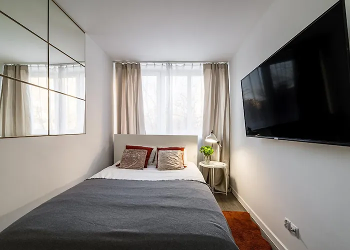 Krzyki - Two Bedrooms, Workspaces - By Rentujemy *