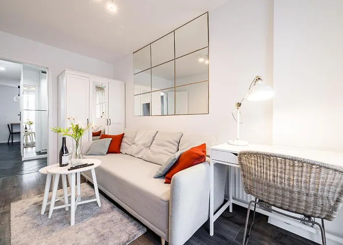 Apartman Krzyki - Two Bedrooms, Workspaces - By Rentujemy