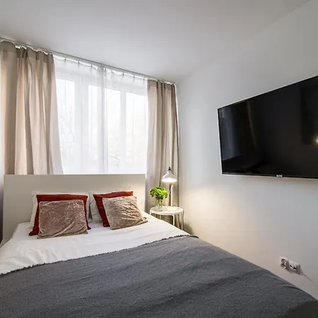 Krzyki - Two Bedrooms, Workspaces - By Rentujemy Apartmán